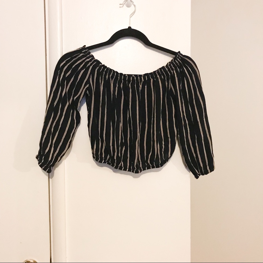 Brandy Melville Off-The Shoulder Top XS